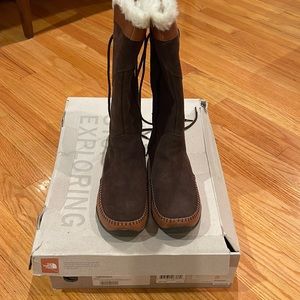 North Face dark brown boots used once
